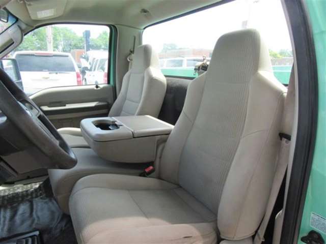 2008 Ford F-350 Super Duty XL DRW 4WD